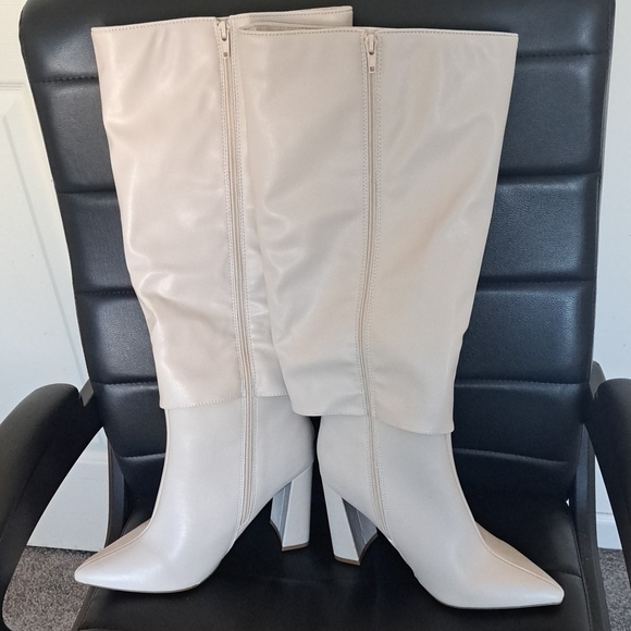 Nwot Beige Knee-High Boots - Picture 4 of 8
